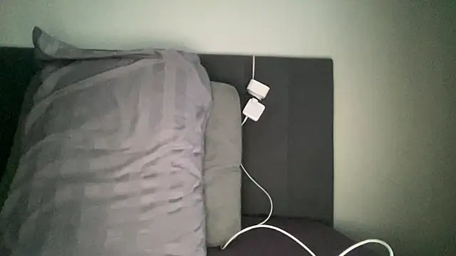 Snapshot of alisa_kitcat chatting on 14, 12, 2025 alisa kitcat online show from 14, 12, 2025