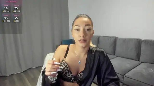 rossana doll online show from 12, 1, 2026