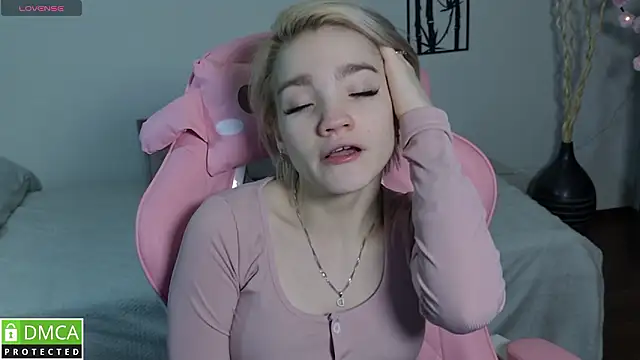 Snapshot of Megan_Lora chatting on 17, 1, 2026 Megan Lora online show from 17, 1, 2026