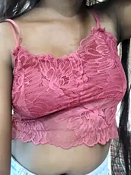 Snapshot of Simran_0011 chatting on 17, 12, 2025 Simran 0011 online show from 17, 12, 2025