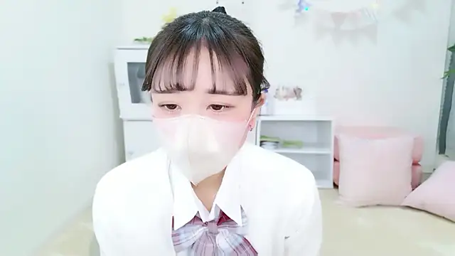 Snapshot of Karin-ch chatting on 15, 12, 2025 Karin-ch online show from 15, 12, 2025