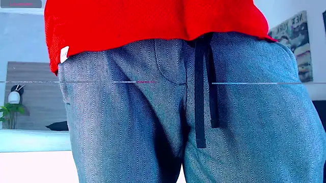 Snapshot of Hot_Latino_x chatting on 5, 2, 2026 Hot Latino x online show from 5, 2, 2026