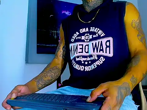 Snapshot of Hot_Latino_x chatting on 24, 2, 2026 Hot Latino x online show from 24, 2, 2026