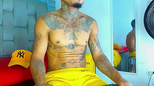 Snapshot of Hot_Latino_x chatting on 17, 3, 2026 Hot Latino x online show from 17, 3, 2026