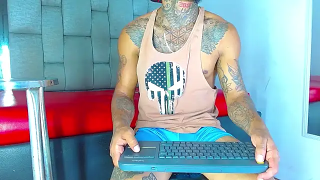 Snapshot of Hot_Latino_x chatting on 18, 3, 2026 Hot Latino x online show from 18, 3, 2026