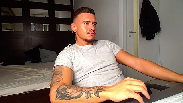 ElijahThorne online show from 10, 3, 2026