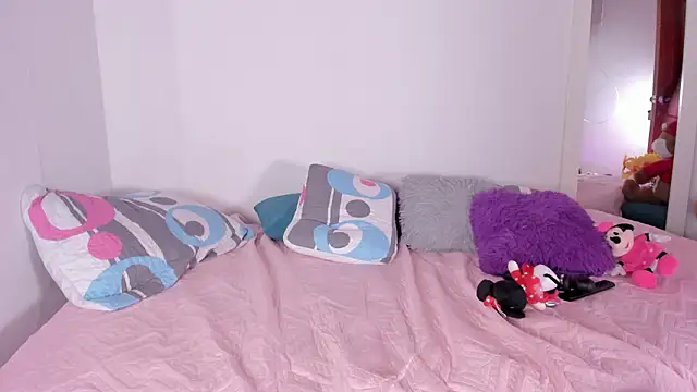 Snapshot of Hayley-Fox chatting on 3, 2, 2026 Hayley-Fox online show from 3, 2, 2026