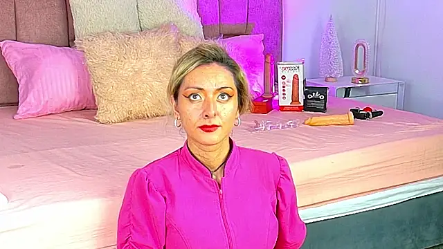 Snapshot of Lunitaa_Diva chatting on 19, 12, 2025 Lunitaa Diva online show from 19, 12, 2025