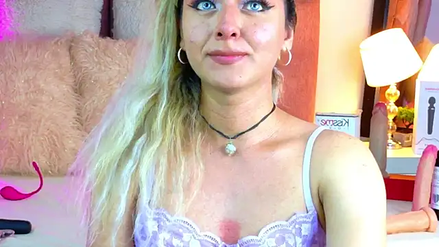 Snapshot of Lunitaa_Diva chatting on 1, 2, 2026 Lunitaa Diva online show from 1, 2, 2026