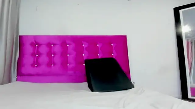 Snapshot of veronicaa_squirt chatting on 8, 1, 2026 veronicaa squirt online show from 8, 1, 2026