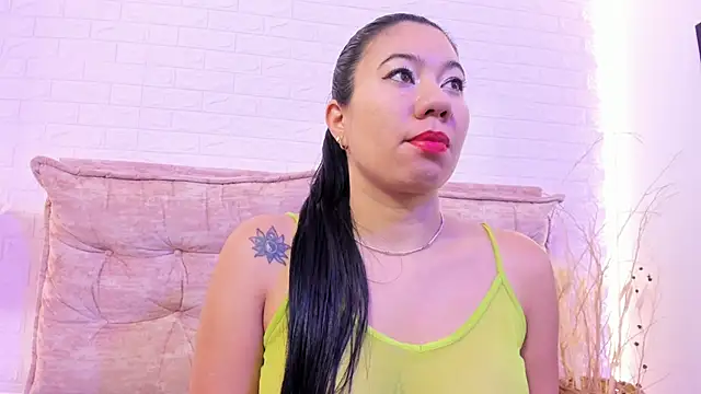 lunaa hart online show from 30, 4, 2026