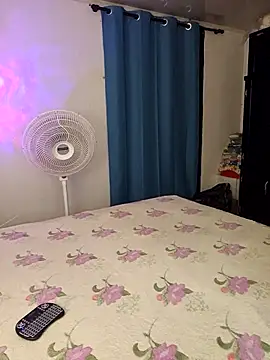 mila curvy online show from 20, 3, 2026