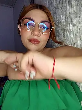 mila curvy online show from 26, 3, 2026