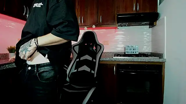 Snapshot of eren_jeager chatting on 4, 2, 2026 eren jeager online show from 4, 2, 2026