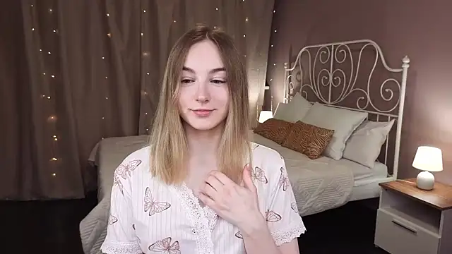 Shy Polly online show from 6, 2, 2026