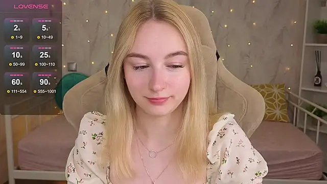 Shy Polly online show from 16, 6, 2026