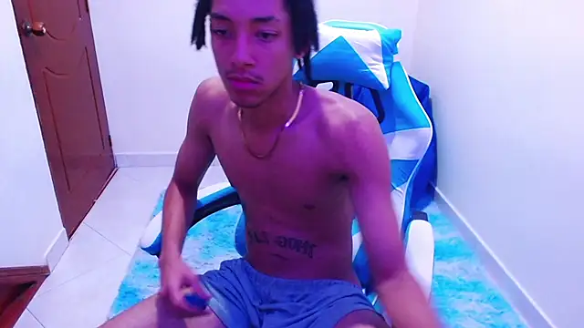 Snapshot of smith_66jr chatting on 4, 12, 2025 smith 66jr online show from 4, 12, 2025