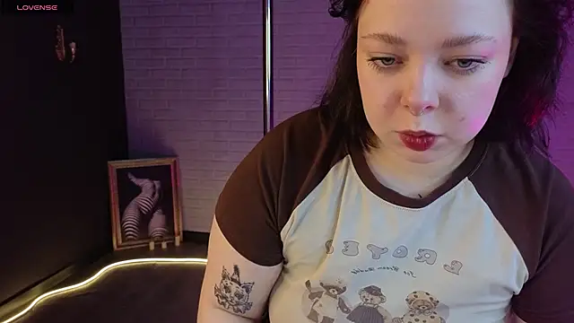 Snapshot of Vlada_vv chatting on 25, 2, 2026 Vlada vv online show from 25, 2, 2026