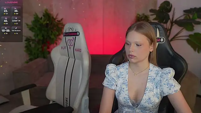 Snapshot of Charlotte_Dreams chatting on 30, 7, 2026 Charlotte Dreams online show from 30, 7, 2026