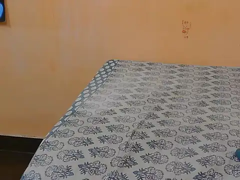 Honey Baby1 online show from 20, 3, 2026