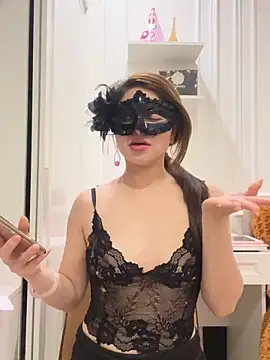 Queen-of-Love online show from 30, 4, 2026