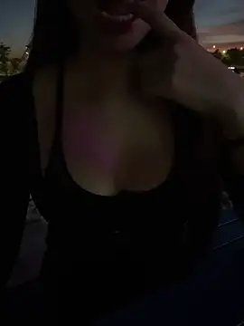 Queen-of-Love online show from 24, 6, 2026