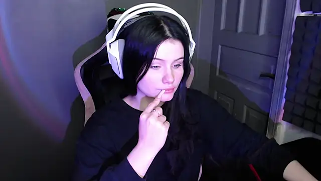 Snapshot of Moon_raven chatting on 18, 1, 2026 Moon raven online show from 18, 1, 2026