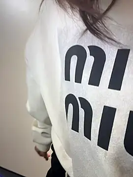 Snapshot of Toffee-00 chatting on 18, 12, 2025 Toffee-00 online show from 18, 12, 2025