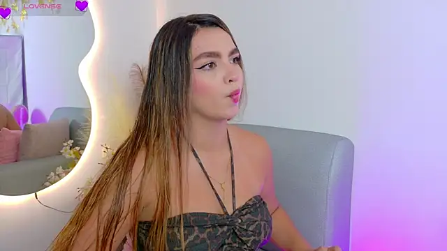 Ambar Carter online show from 2, 5, 2026