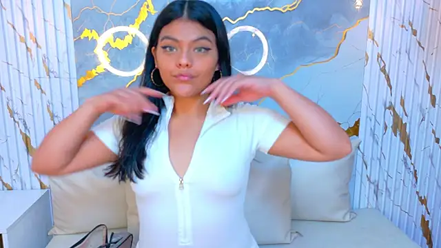 Snapshot of NIKIBUNNY chatting on 13, 1, 2026 NIKIBUNNY online show from 13, 1, 2026