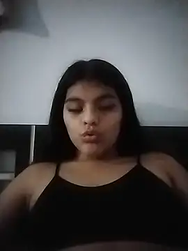 Snapshot of NIKIBUNNY chatting on 14, 1, 2026 NIKIBUNNY online show from 14, 1, 2026