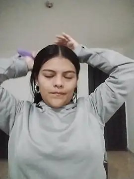 Snapshot of NIKIBUNNY chatting on 18, 2, 2026 NIKIBUNNY online show from 18, 2, 2026