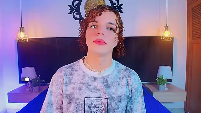 Skyee angel online show from 17, 5, 2026