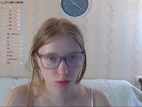 LustfulSarah online show from 4, 10, 2025