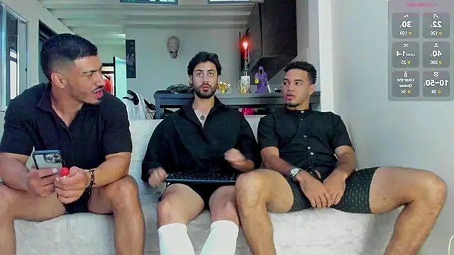 Snapshot of heteros_curious chatting on 10, 1, 2026 heteros curious online show from 10, 1, 2026