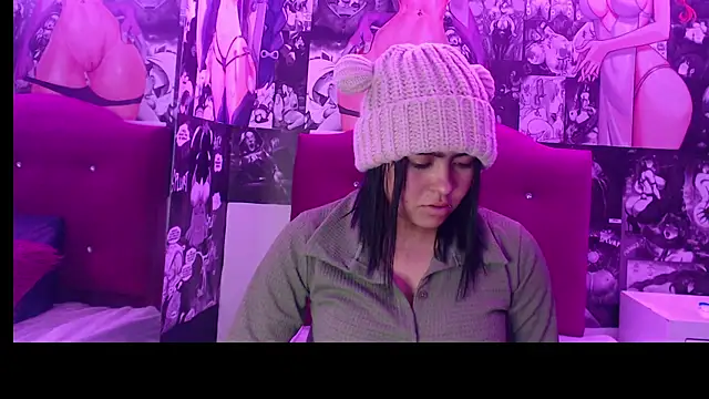 Snapshot of mia_violet8 chatting on 30, 11, 2025 mia violet8 online show from 30, 11, 2025