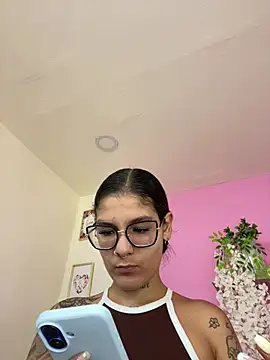LauraRaider online show from 16, 7, 2026