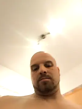 Phoenix2310 online show from 11, 2, 2026