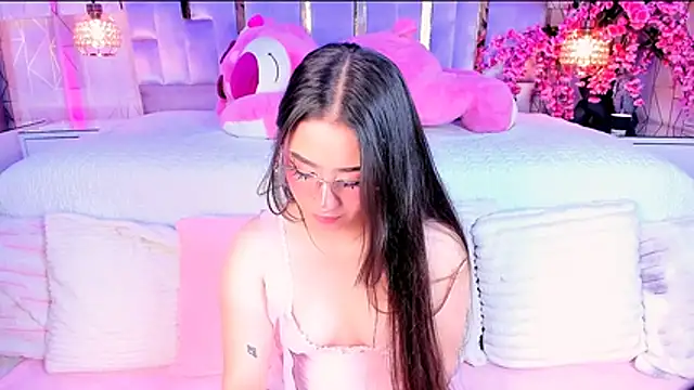 Naomistart online show from 22, 7, 2026