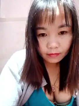 Snapshot of One-two22 chatting on 16, 12, 2025 One-two22 online show from 16, 12, 2025