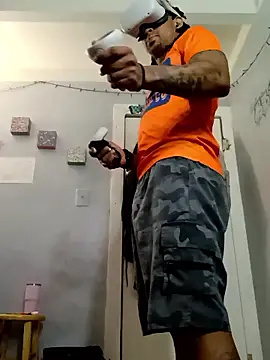 Snapshot of MTheRealrDLlongCrippler chatting on 6, 1, 2026 MTheRealrDLlongCrippler online show from 6, 1, 2026