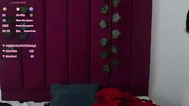 Snapshot of Tinyy_Star chatting on 3, 12, 2025 Tinyy Star online show from 3, 12, 2025