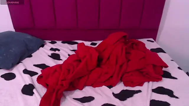 Snapshot of Tinyy_Star chatting on 4, 12, 2025 Tinyy Star online show from 4, 12, 2025