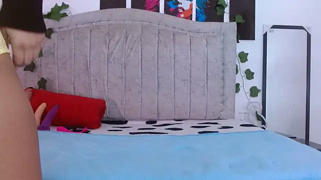 Snapshot of Tinyy_Star chatting on 12, 2, 2026 Tinyy Star online show from 12, 2, 2026