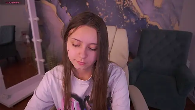 TinyNatalie online show from 1, 5, 2026
