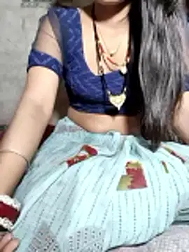 Snapshot of Dil-se-queen-321 chatting on 13, 1, 2026 Dil-se-queen-321 online show from 13, 1, 2026