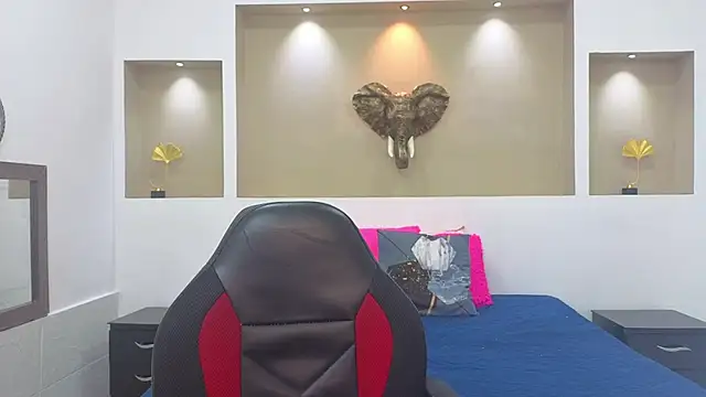 Snapshot of Antonella_mc chatting on 10, 3, 2026 Antonella mc online show from 10, 3, 2026