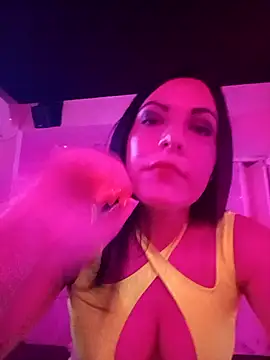 Morena ojazos travieza-39 online show from 20, 2, 2026