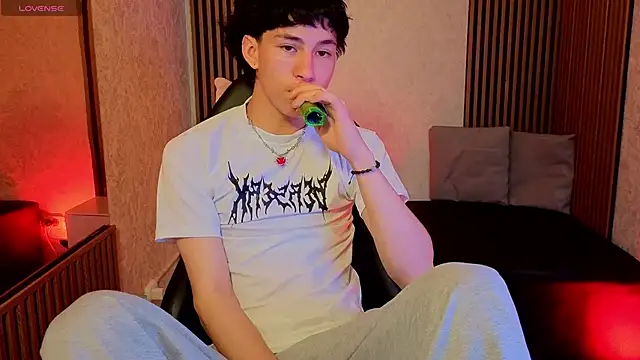 kaelwolf tay online show from 18, 3, 2026