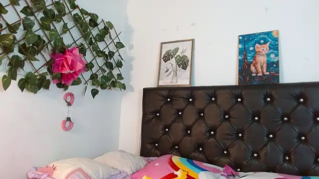 Snapshot of Ameliejoness_ chatting on 4, 3, 2026 Ameliejoness online show from 4, 3, 2026